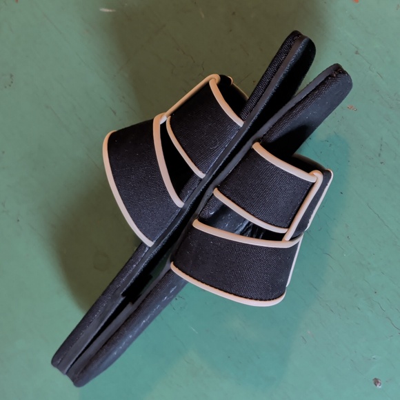 MATISSE Biscayne Flat Sandals Slides in Woven Black Linen and Cream Leather Trim - Picture 2 of 8